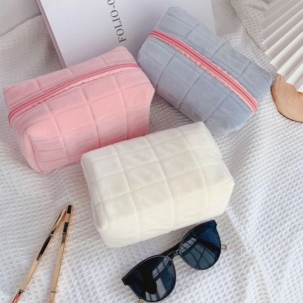 Beauty Makeup Women - Cute Plush Makeup Bag For Women