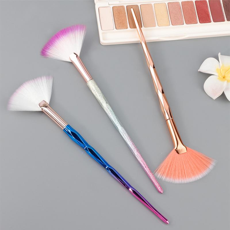 Beauty Queen Makeup - Large Flat Highlight Blush Fan-Shaped Makeup