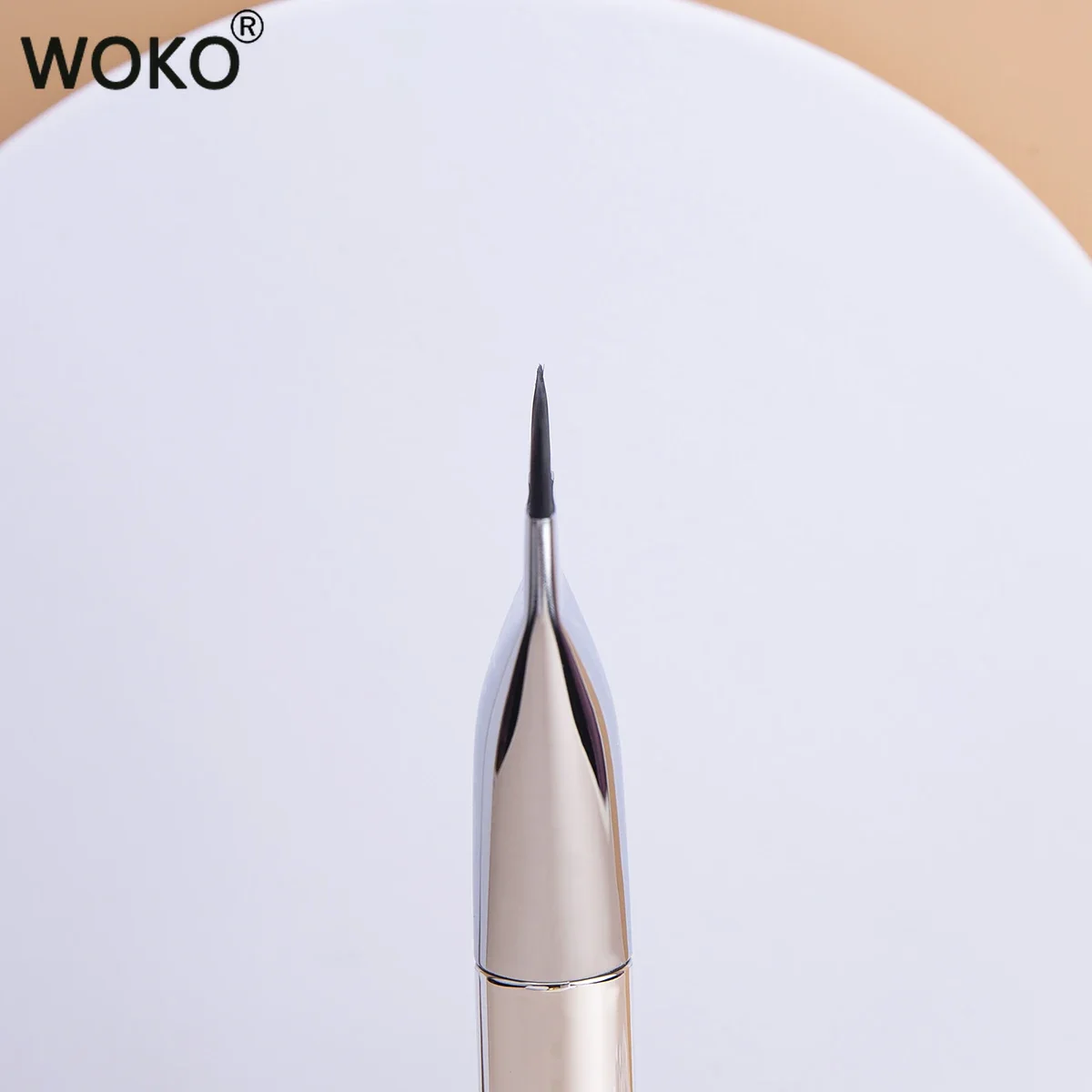 Ultra Thin Foundation Brush Li - đánh giá và giá Beauty Queen Makeup