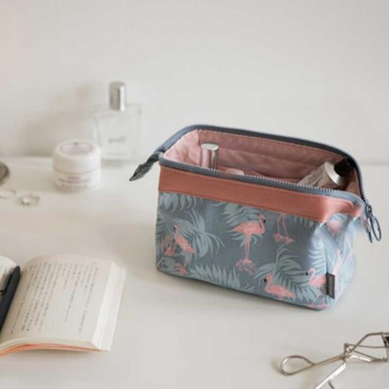 Phụ Nữ Du Lịch Động Vật Hạc Là - đánh giá và giá Makeup Beauty Necessaire